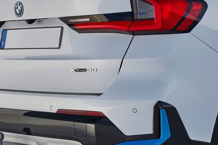 3942583 230kW xDrive30 Shadow Edition 65kWh 5dr Auto