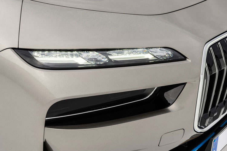 4050322 485kW M70 xDrive 105.7kWh 4dr Auto [Ultimate Pack]