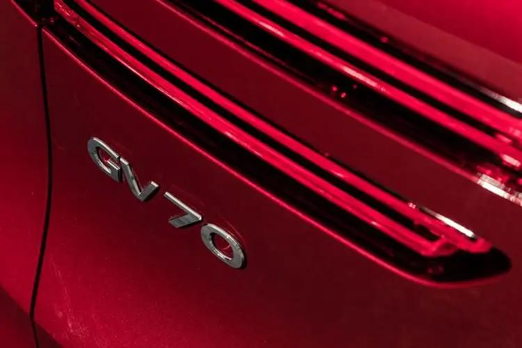 4050490 2.2D [201] Sport 5dr Auto AWD