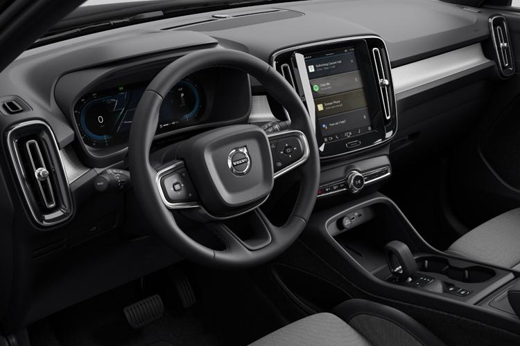 2220388 2.0 B3P Plus Dark 5dr Auto