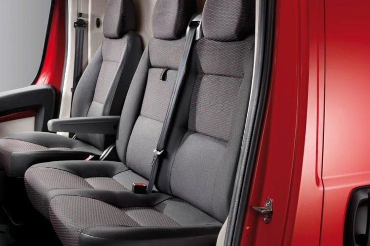 3813187 2.2 BlueHDi 140 H2 Van Enterprise