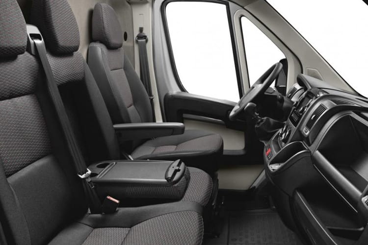 3959607 205kW 110kWh H3 Van Professional Auto [22kW]
