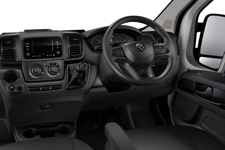 3979586 205kW 110kWh H2 Van Professional Auto [22kW]